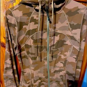 Lululemon hooded define jacket brown camo